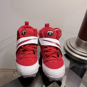 Boys Nike Trout football cleats